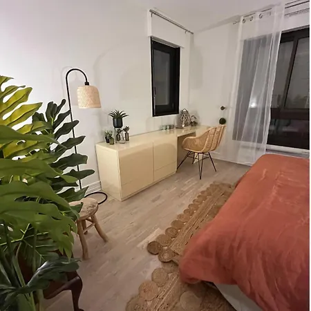 Parisian Cocoon- Luxembourg Garden- Independant Homestay
